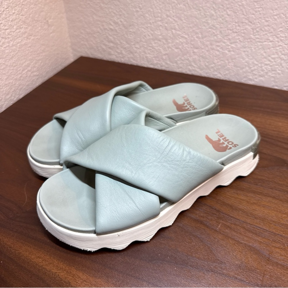 SOREL VIIBE‎ Crisscross Flat Slide Leather Sandals Safari Shoes Size 8.5 Green
